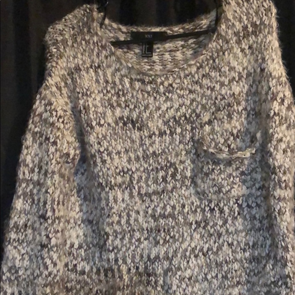 Black and white cable knit sweater!